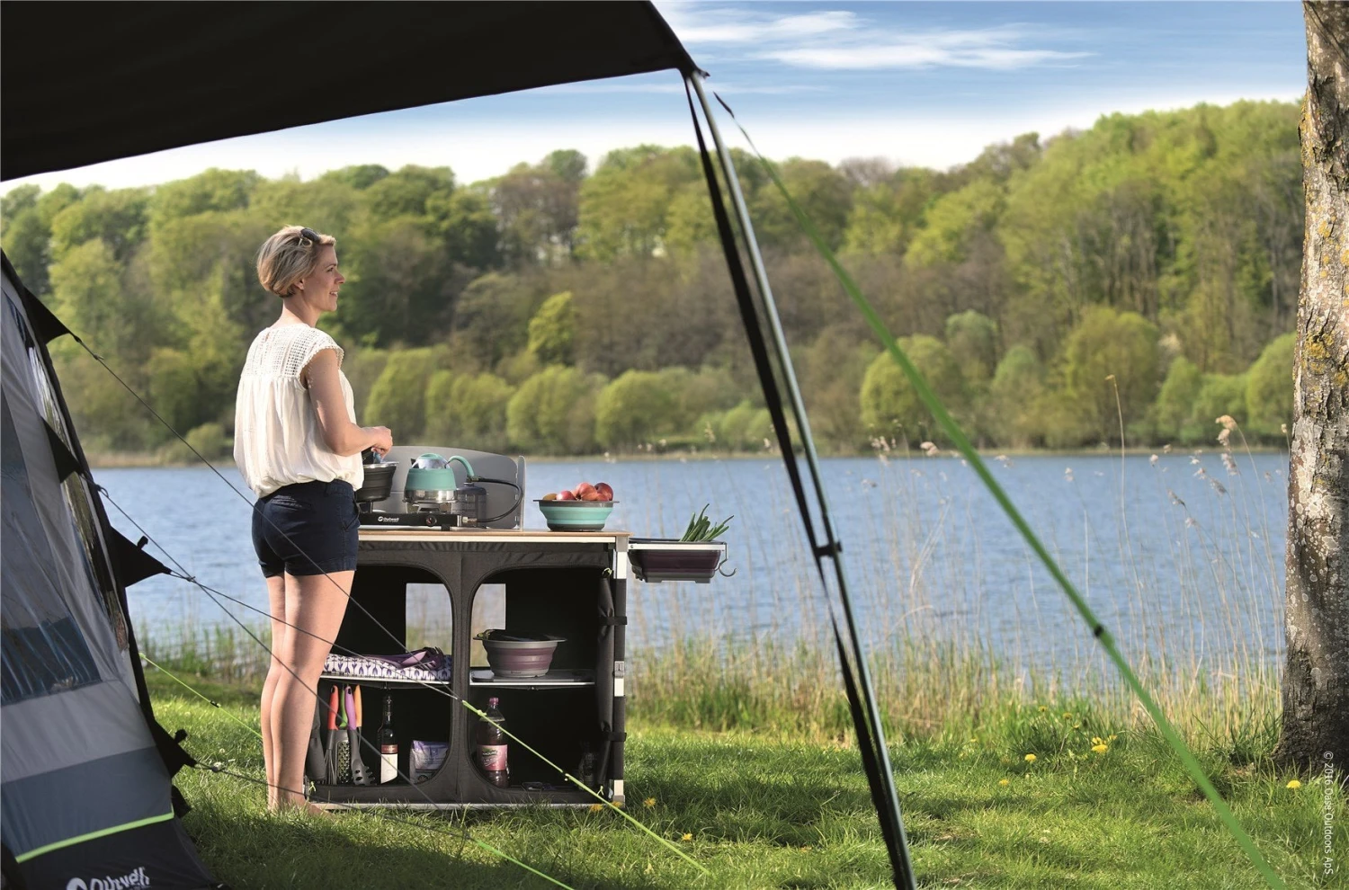 Outwell Padres XL Kitchen Table Bamboo Tabletop - Image 3